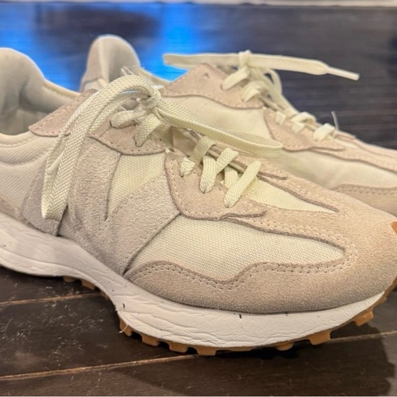 New Balance 327 Turtledove | White/Cream with Speckled Midsole - Picture 4 of 6